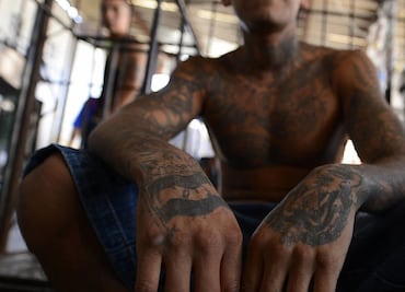 EU detiene a supuesto líder de la Mara Salvatrucha en la costa este; fiscal y jefe del FBI participan en operativo de captura