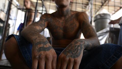 EU detiene a supuesto líder de la Mara Salvatrucha en la costa este; fiscal y jefe del FBI participan en operativo de captura