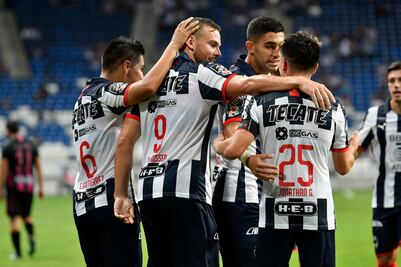 Escandalosa goleada de Rayados a Cafetaleros