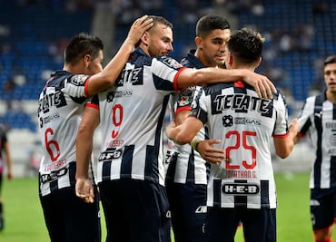 Escandalosa goleada de Rayados a Cafetaleros