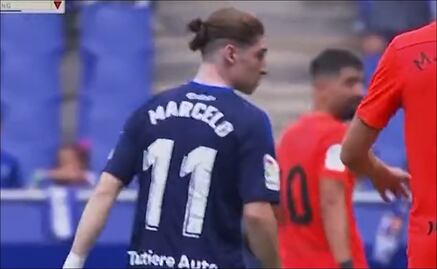 Marcelo Flores ya debutó con el Real Oviedo en España