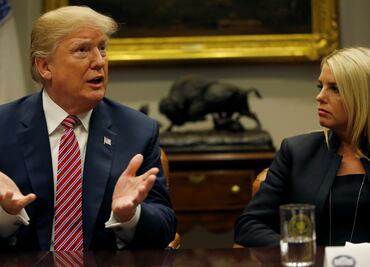 Escuelas sin armas "son un imán" para los asesinos, asegura Trump