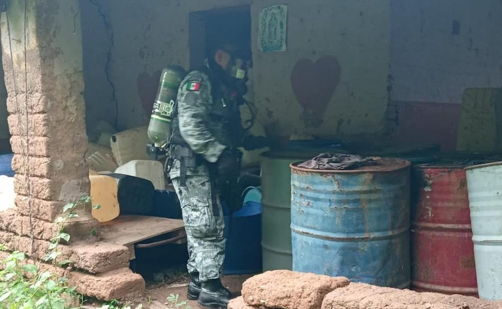 Elementos de la Secretaría de Seguridad y Protección Ciudadana (SSPC), Guardia Nacional (GN) y Secretaría de la Defensa Nacional (Defensa) aseguraron tres laboratorios clandestinos en Guerrero. Foto: Especial