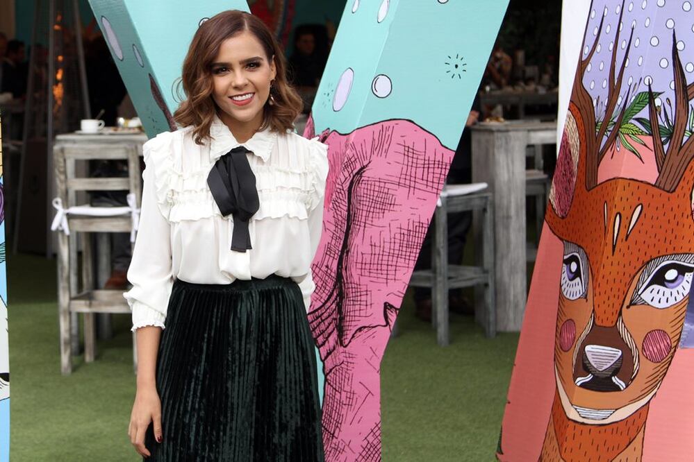 La bloguera de belleza vuelve a experimentar con su imagen, ahora se hizo fleco / Foto: Instagram