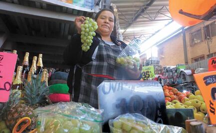 Los deseos de Año Nuevo salen muy caros; hasta 250 pesos el kilo de uva