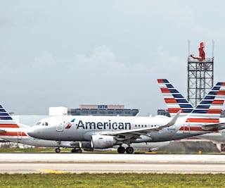 Covid retrasa recuperación y despegue de aerolíneas