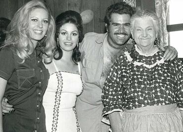 Vicente Fernández, también era una estrella de cine