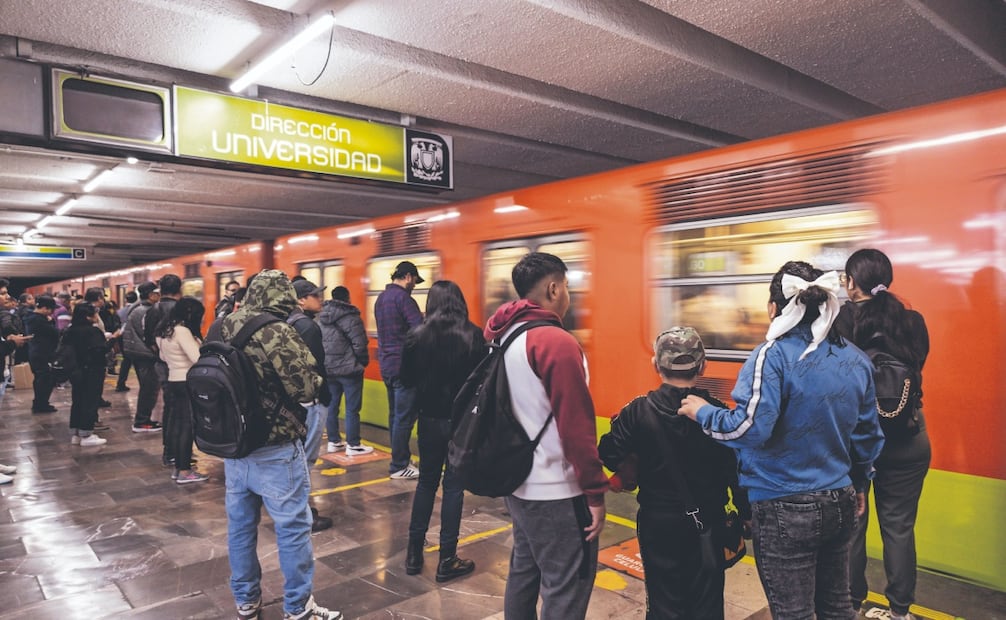 Las estaciones Indios Verdes y Universidad de la Línea 3 del Metro, son de las que tienen mayor demanda. Foto: de YARETZY M. OSNAYA. EL UNIVERSAL