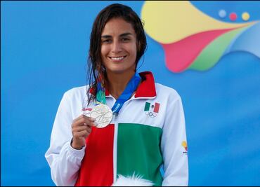 Claudia Ruiz se apodera de la Federación de Natación junto con Paola Espinosa