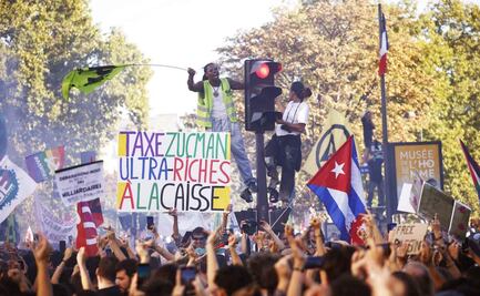 Miles protestan en Francia contra Macron, su nuevo primer ministro y sus ajustes presupuestarios