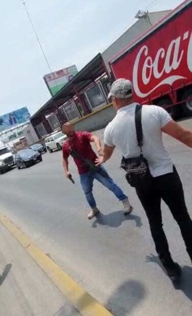 Vinculan a exagentes que dispararon contra automovilista en Edomex