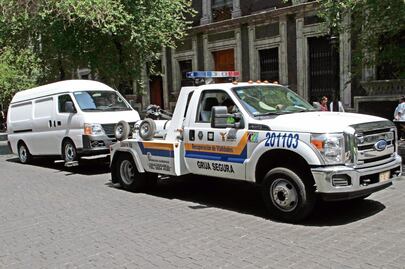 Operadores de grúas acusan corrupción y cuota de arrastre