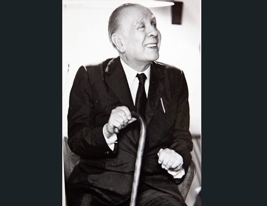 Jorge Luis Borges (1899-1986), autor de libros como Ficciones y El Aleph, es una de las figuras centrales de la literatura en lengua española del siglo XX. Crédito: Paulina Lavista