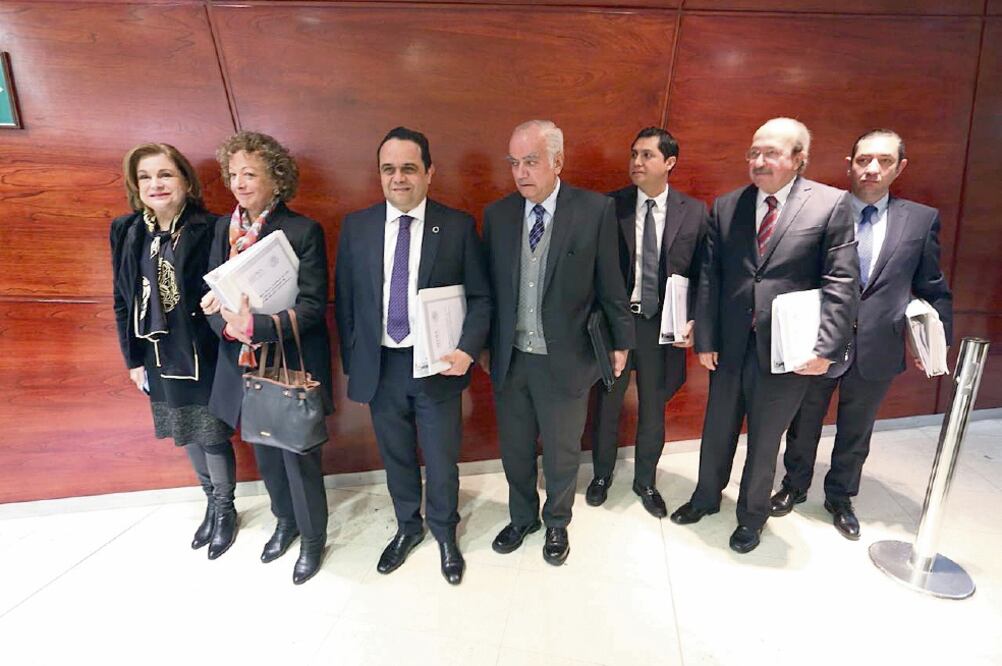 Todos los integrantes del Comité Coordinador del Sistema Nacional Anticorrupción acudieron a la primera sesión del año. (TOMADA DE TWITTER)