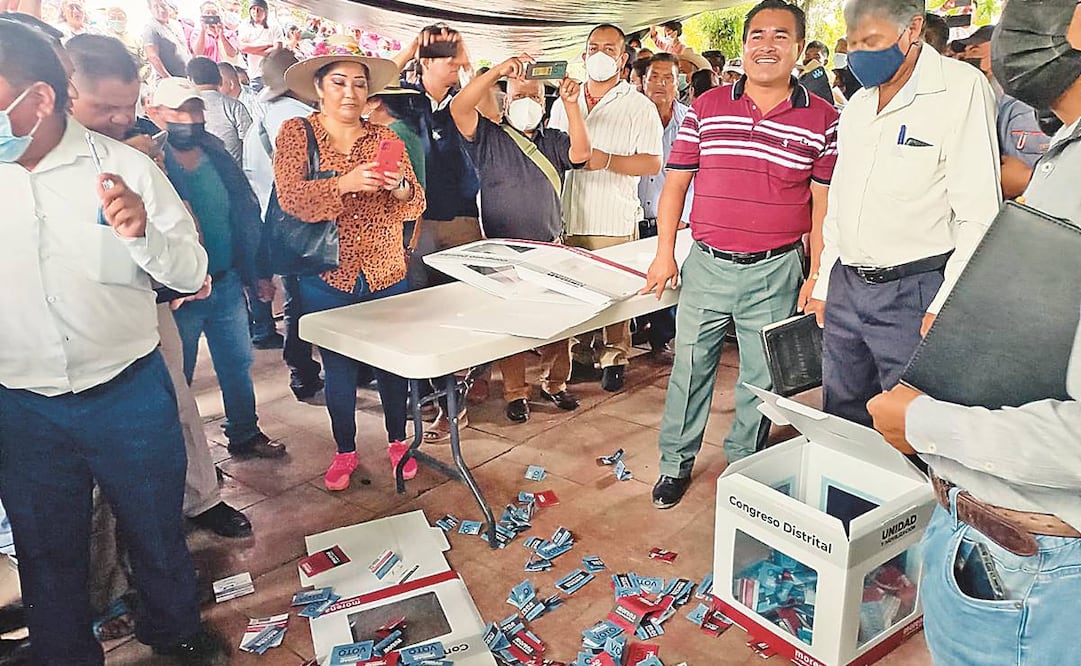 Militantes morenistas impugnaron el proceso interno por irregularidades  como acarreo, compra de votos, destrucción de sufragios y quema de urnas. Foto: Archivo/EL UNIVERSAL.