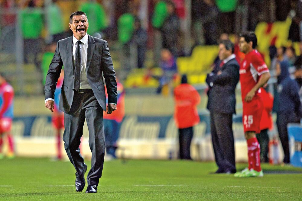 Para Alfredo Tena, el dinamismo de los amarillos los sacará a flote (ARCHIVO. EL UNIVERSAL)