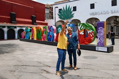 Estrena Garibaldi letras monumentales