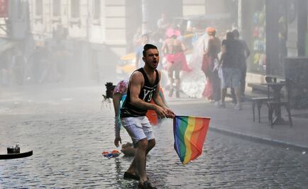 Colectivo LGBT en Turquía desafía a las autoridades y celebra marcha