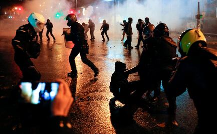 Reportan incidentes en París en manifestación "por los derechos sociales y la libertad"