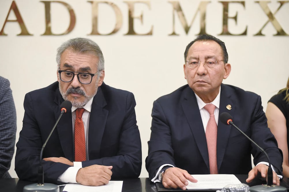 Alberto Martínez Urincho y Rafael Guerra, ayer al anunciar el acuerdo. Foto: Especial