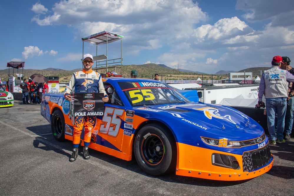 Julio Rejón conquista la primera pole position de NASCAR México 2026 - Foto: NASCAR México