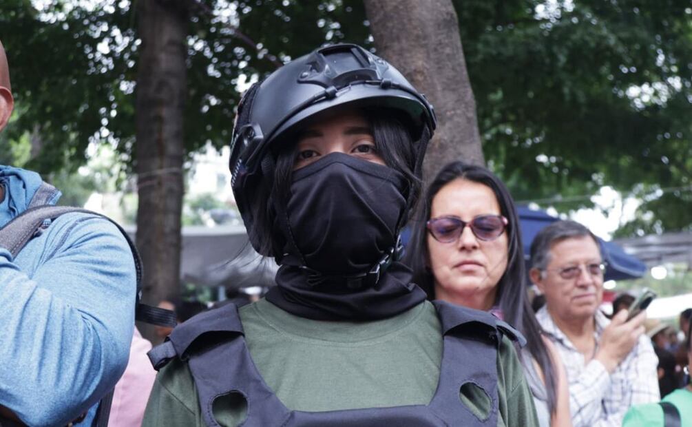 Aylin y su papá Roberto acudieron al Desfile Cívico Militar (16/09/25). Foto: Carlos Mejía/EL UNIVERSAL