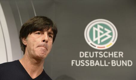 Joachim Löw arremete contra Özil