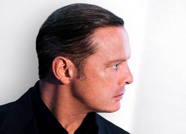 Luis Miguel arranca gira, sin disco con pareja y con sold out