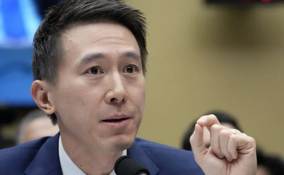 El director general de TikTok, Shou Zi Chew, durante una audiencia ante legisladores de EEUU, el jueves 23 de marzo de 2023, en Washington. Foto: AP