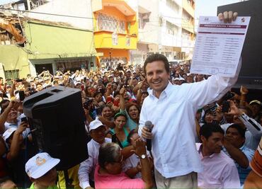 Recibe Gerardo Gaudiano constancia de mayoría