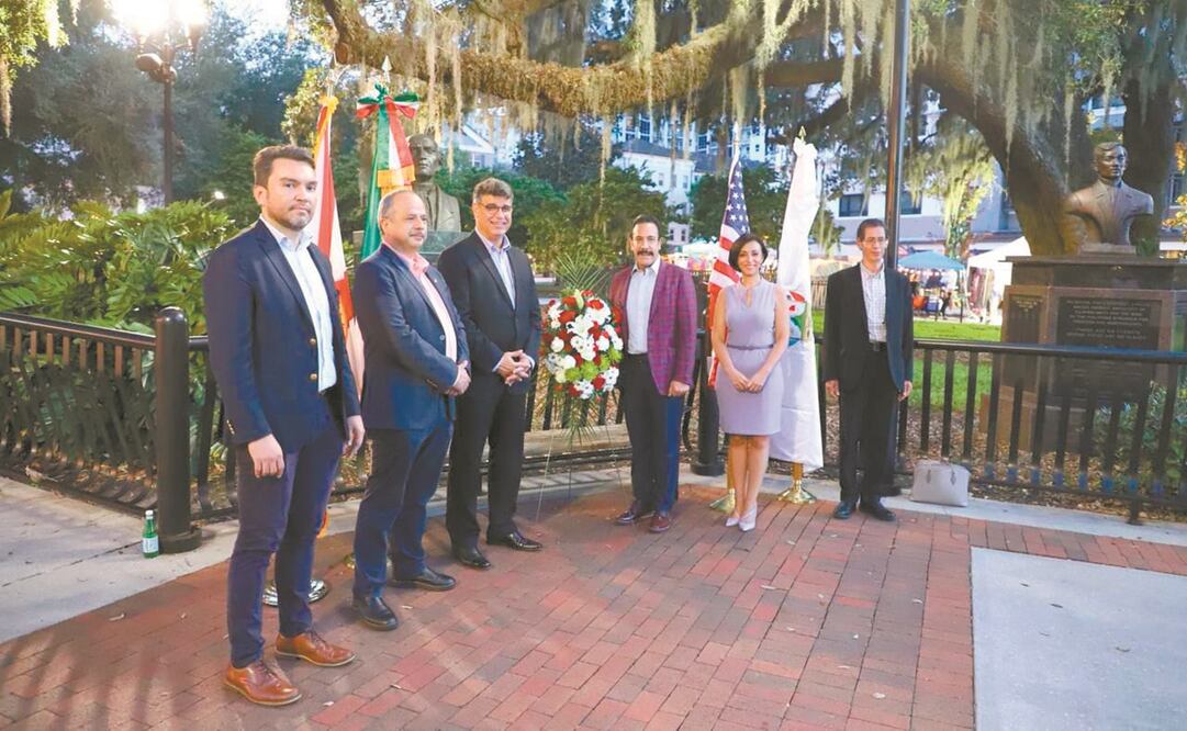 Omar Fayad explicó que se busca un espacio en el parque temático para establecer la exposición Mes de Hidalgo, para atraer turismo. Foto: Especial.