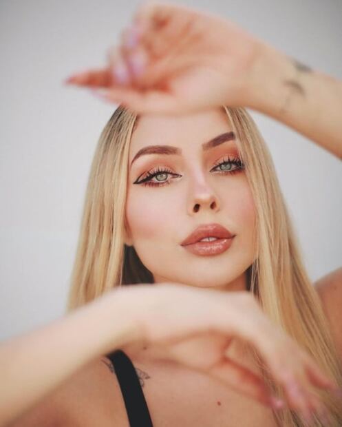 Maya Nazor: el coqueto top con el que destaca su figura