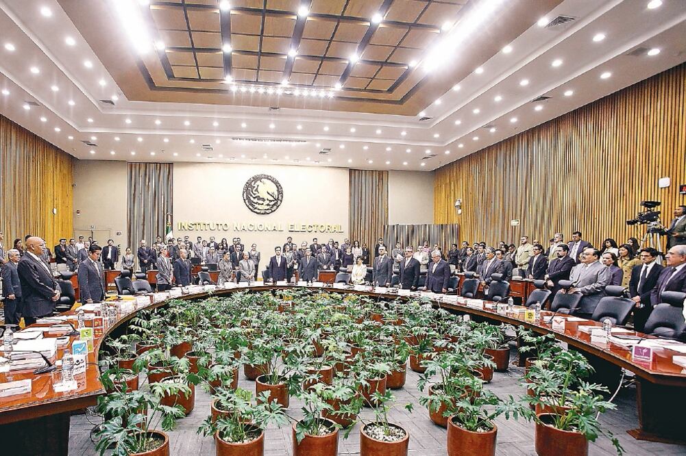 La Unidad Técnica de Fiscalización del Instituto Nacional Electoral afirma que las anomalías afectan directamente al manejo adecuado de los recursos (ARCHIVO EL UNIVERSAL)