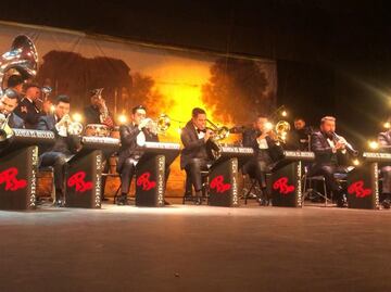 Banda El Recodo revive su homenaje a José José