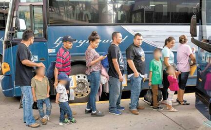 Critican a Texas por la muerte de un niño en viaje de reubicación de migrantes