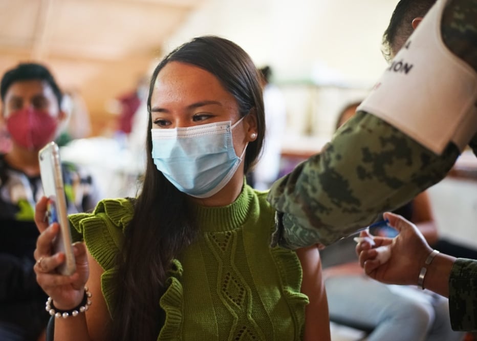 Vacunación contra Covid-19 en Ecatepec. Foto: El Universal, archivo 