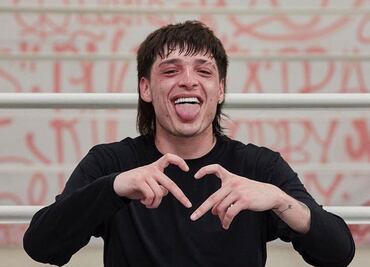 Peso Pluma le entra al reggaetón y le da una probadita a sus fans