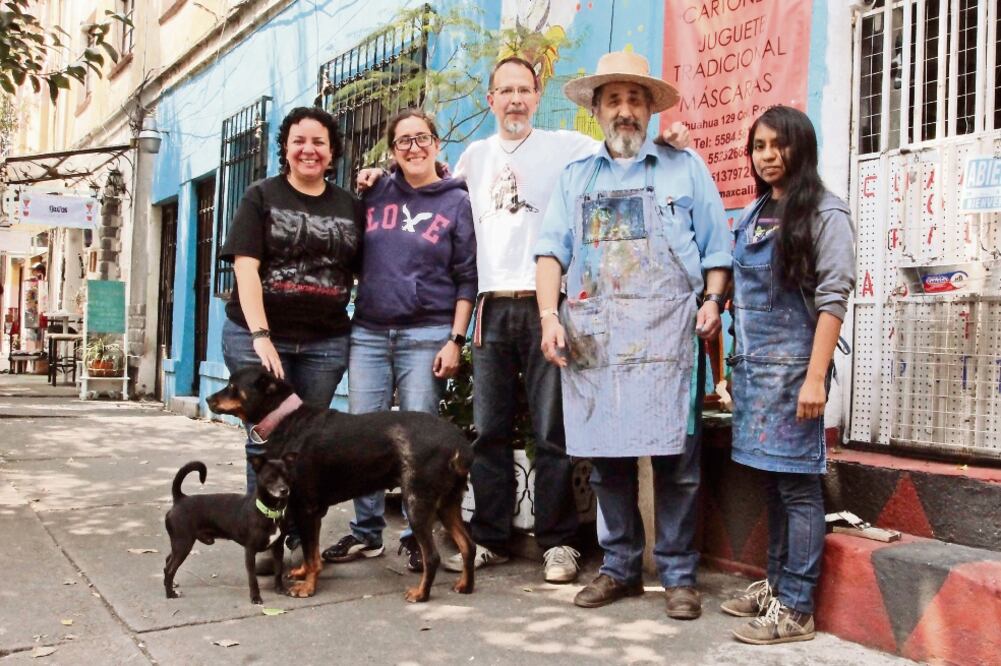 Empresarios de la colonia Roma denunciaron presuntos actos de extorsión y acoso por parte de trabajadores de la Cuauhtémoc (GERMÁN GARCÍA. EL UNIVERSAL)