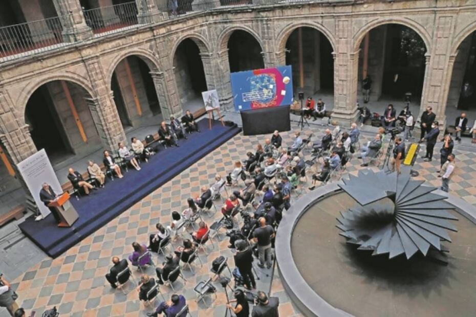 Octavio Paz reposa ya en San Ildefonso; el resto del legado aún espera destino