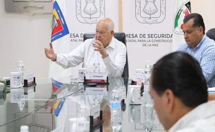 “La libró”: AMLO manda abrazo a gobernador de BCS, tras percance aéreo del que salió ileso