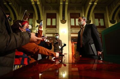 "No tengo nada que ocultar", "es hermoso" y otras frases que dijo López-Gatell sobre sus vacaciones