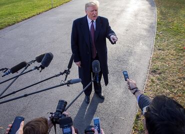 Trump responde por escrito preguntas sobre la trama rusa