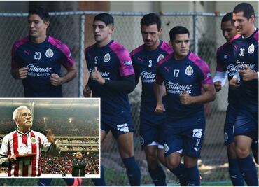 En Chivas se hacen pen... todo el día jugando Xbox: 'Jamaicón' Villegas