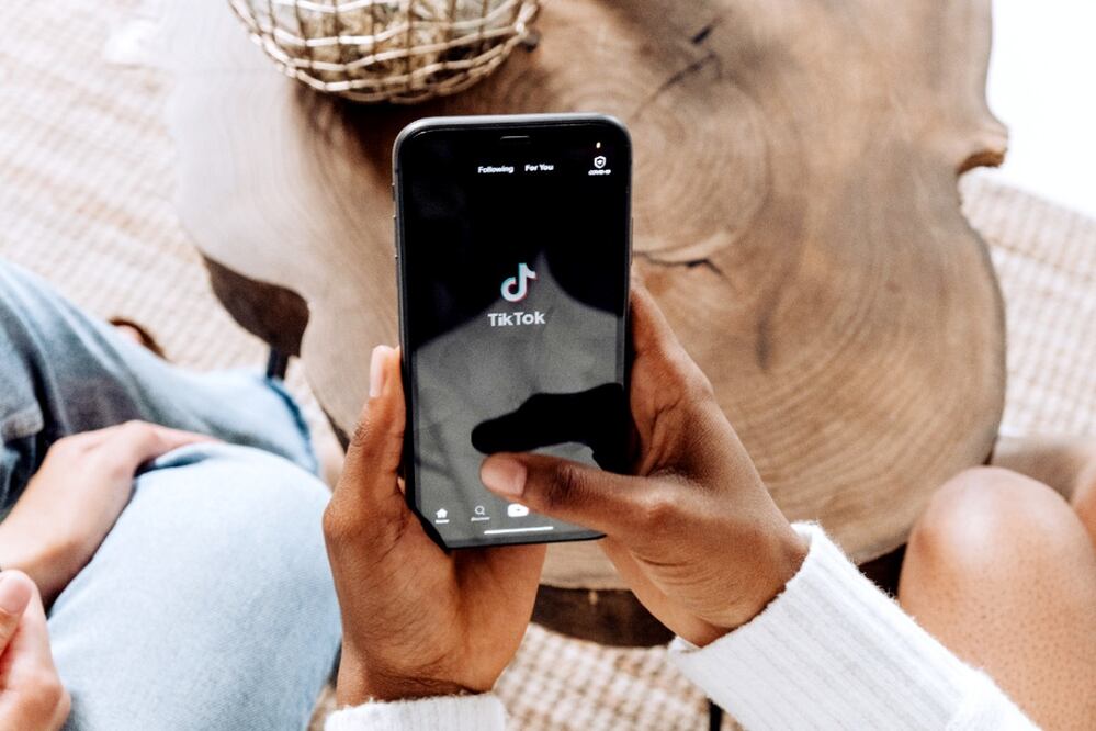 TikTok tiene los mejores videos para festejar el Día de la Madre Foto: Pexels