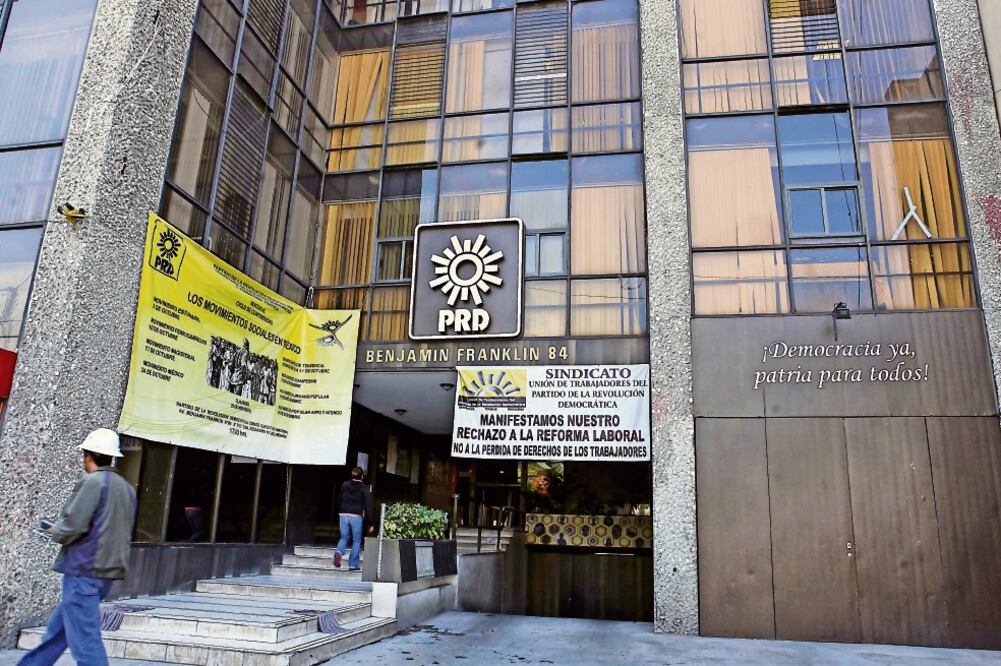 El PRD busca ahorrar 25 mdp con un plan de austeridad, para destinarlos a damnificados por los sismos (ARCHIVO EL UNIVERSAL)