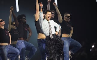 Harry Styles vuelve a los BRIT Awards 2026 y roba la noche con su energía en el escenario 
