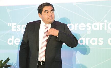 Barbosa anuncia su renuncia al PRD