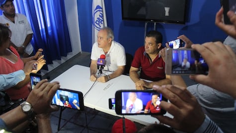 Asaltan a 50 personas dentro del Comité Municipal del PAN en Sonora