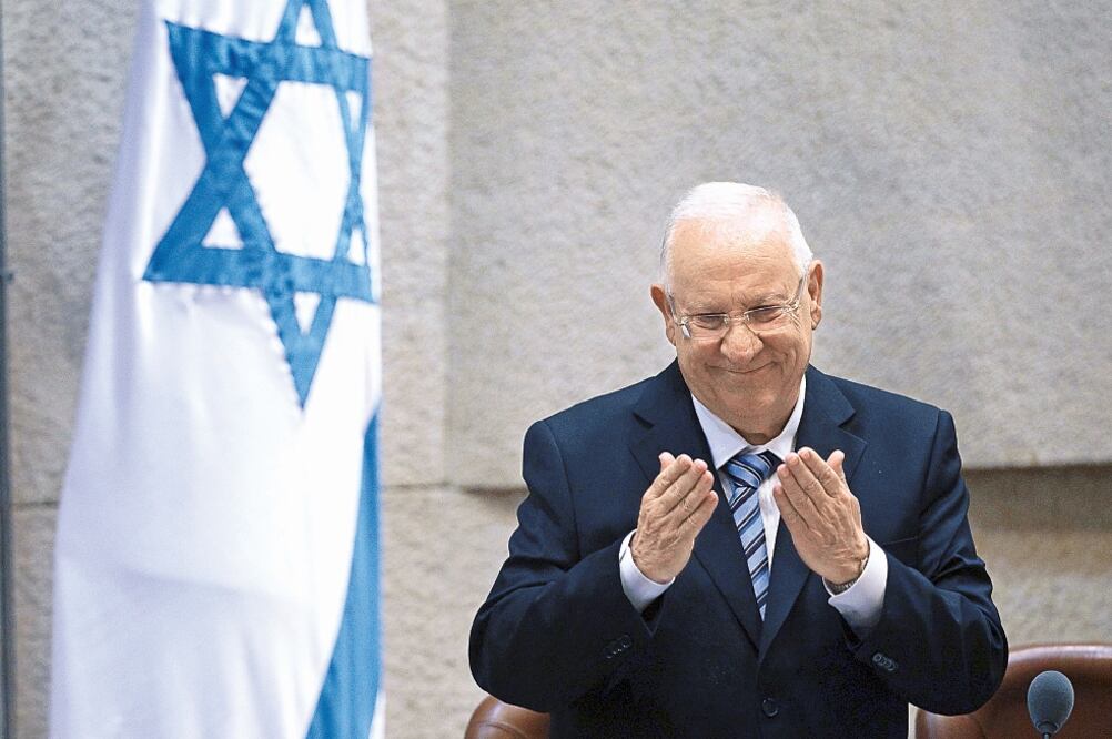 Rivlin está lejos de ser una “paloma” en términos políticos. Es hijo del partido Jerut, la base del bloque Likud (REUTERS)