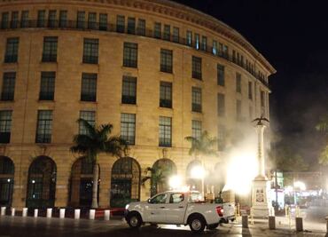 Tamaulipas fumiga lugares públicos para prevenir dengue, sarampión y tosferina; reconoce labor de personal de salud